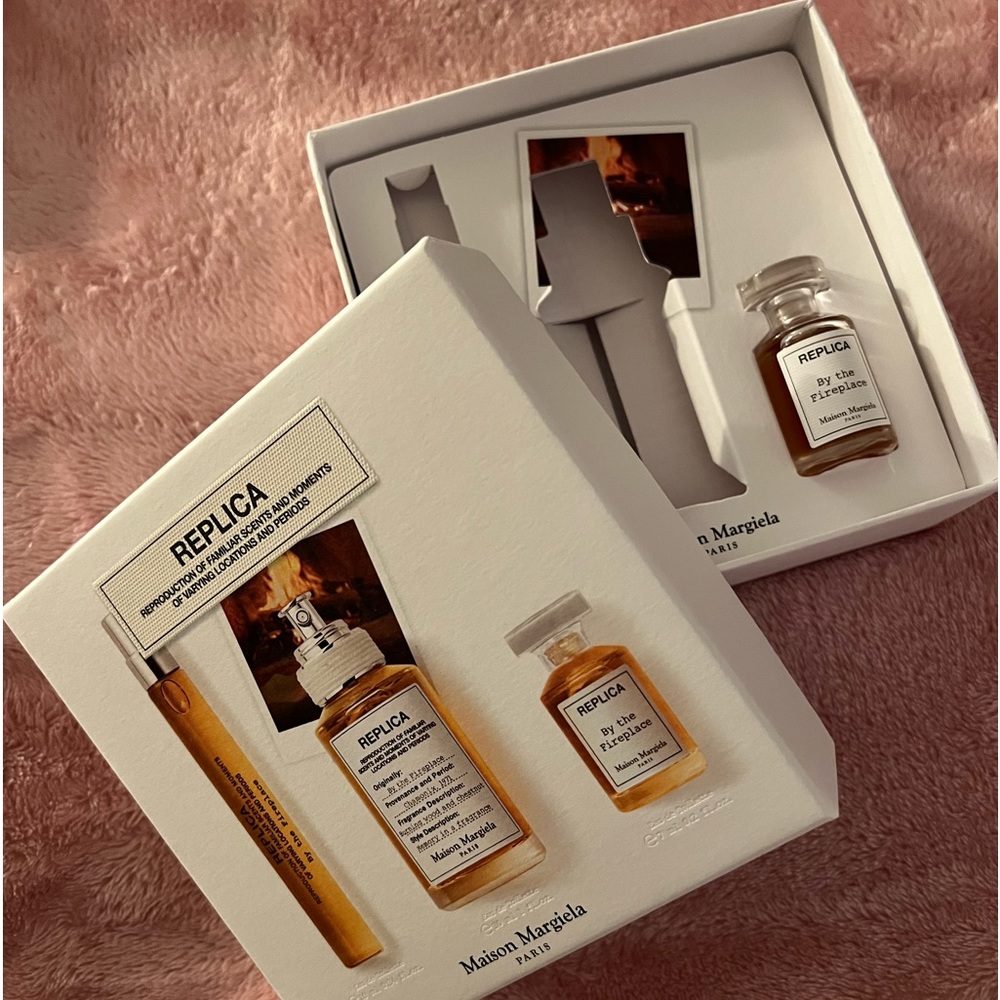 Replica By The Fireplace 0.2 mini perfume fragrance Maison Margiela Paris - Picture 2 of 2